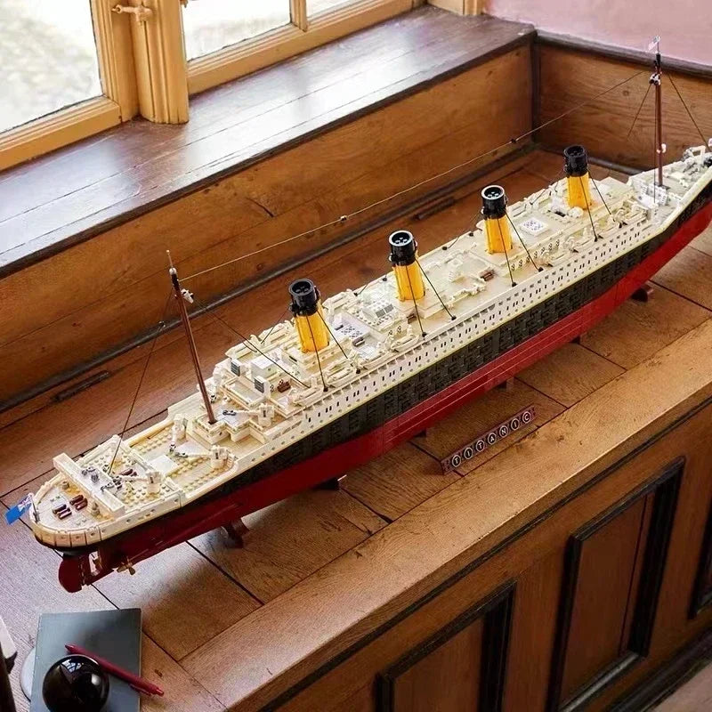 Titanic MOC - 9090 Teile - Legokompatibel - Legendäres Kreuzfahrtschiff Modell
