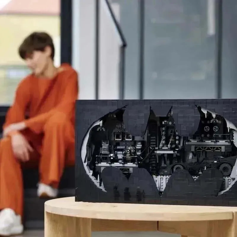 Batcave Shadow Box MOC - 3981 Teile - Legokompatibel - Batman Display Modell für Erwachsene