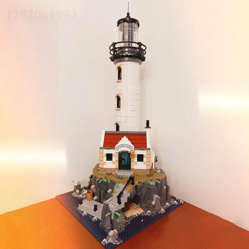 Motorisierter Leuchtturm MOC 21335 - 2065 Teile - Legokompatibel - Technisches Ideas Modell